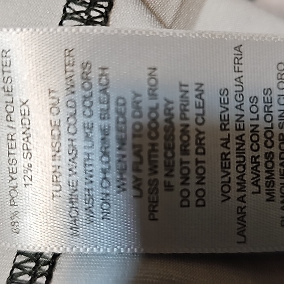 3/$20 X By Gottex M Camo Leggings - Picture 7 of 7